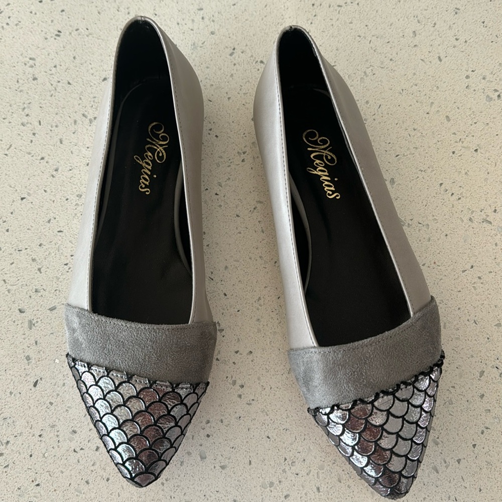 Megias european flats in grey
Size 37 never worn